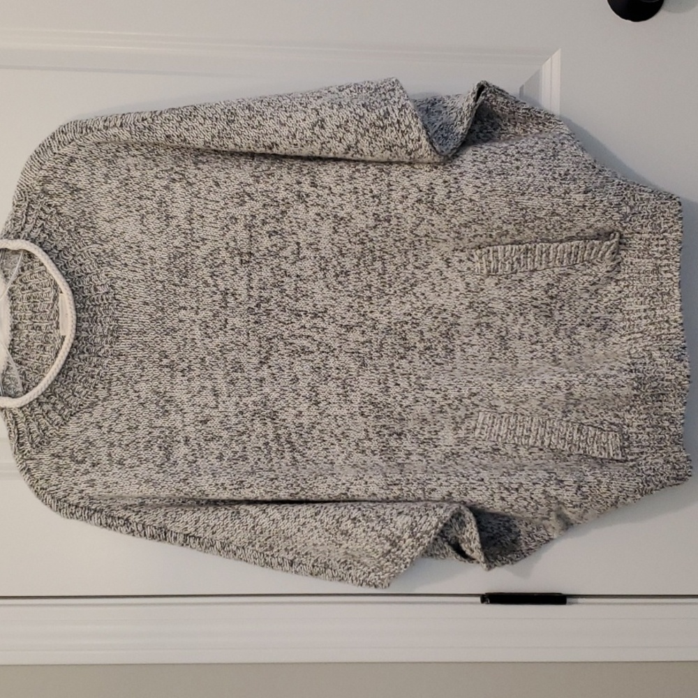 Lou & Grey Mock Neck Knit Poncho with front pocket, Gray Cream, Medium.